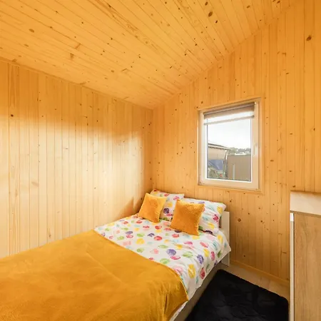 Malinowe Zacisze * 鲁斯诺沃